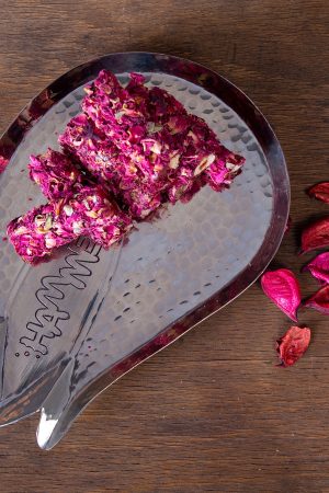 GÜL YAPRAKLI FINDIKLI FİTİL LOKUM 500 GR